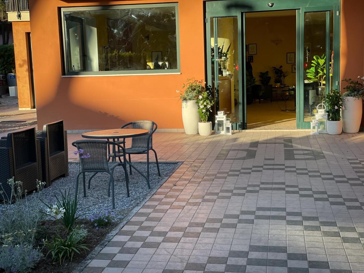 Hotel B&B Des Bains Milano Marittima Exterior photo